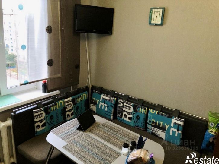 3-комн квартира пр-кт 60 лет СССР, 32,  д. 32