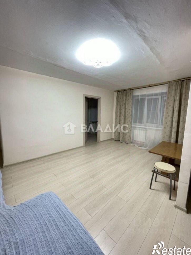 3-комн квартира Улан-Удэ, улица Хахалова, 8