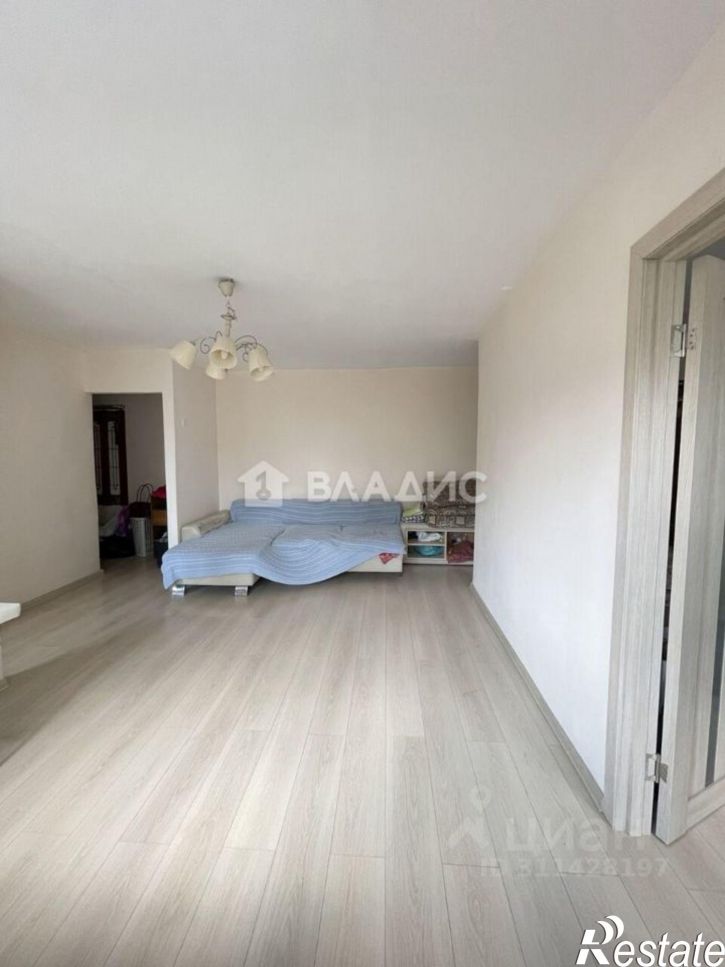 3-комн квартира Улан-Удэ, улица Хахалова, 8