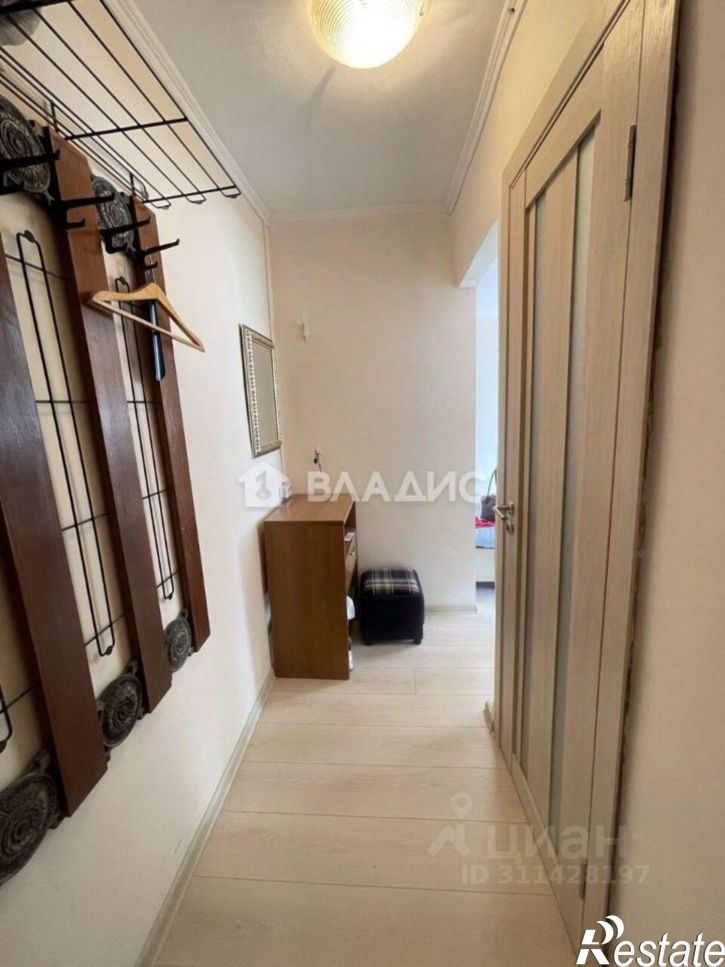 3-комн квартира Улан-Удэ, улица Хахалова, 8