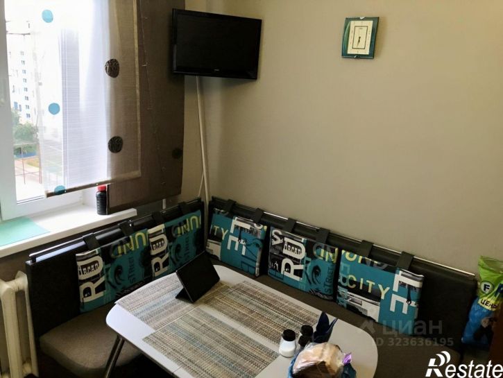 3-комн квартира пр-кт 60 лет СССР, 32,  д. 32