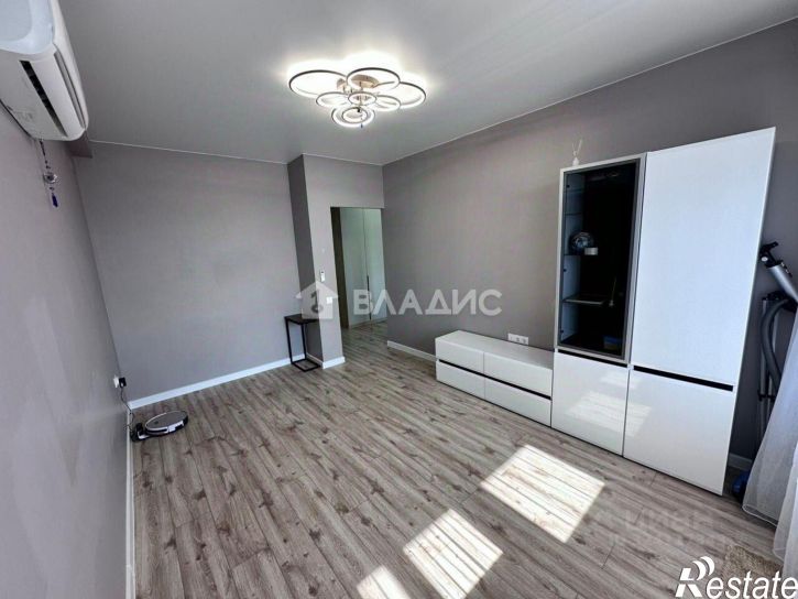 3-комн квартира Современная улица, 4,  д. 4