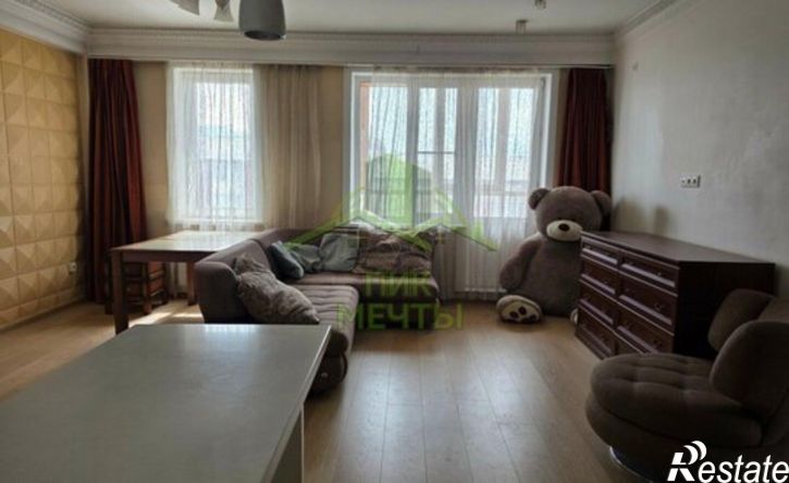 3-комн квартира Улан-Удэ, улица Добролюбова, 37А