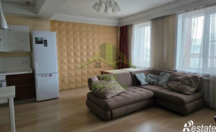 3-комн квартира Улан-Удэ, улица Добролюбова, 37А