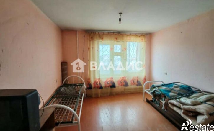 1-комн квартира мкр 6-й, 27,  д. 27