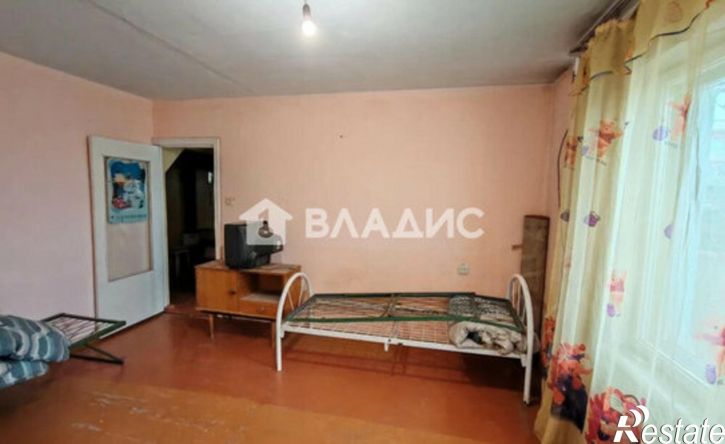 1-комн квартира мкр 6-й, 27,  д. 27