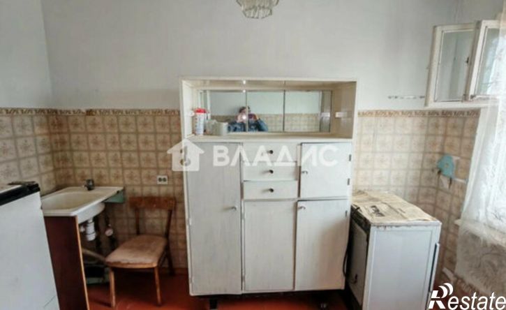1-комн квартира мкр 6-й, 27,  д. 27