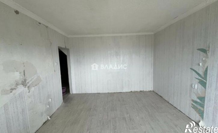 3-комн квартира мкр 6-й, 25,  д. 25