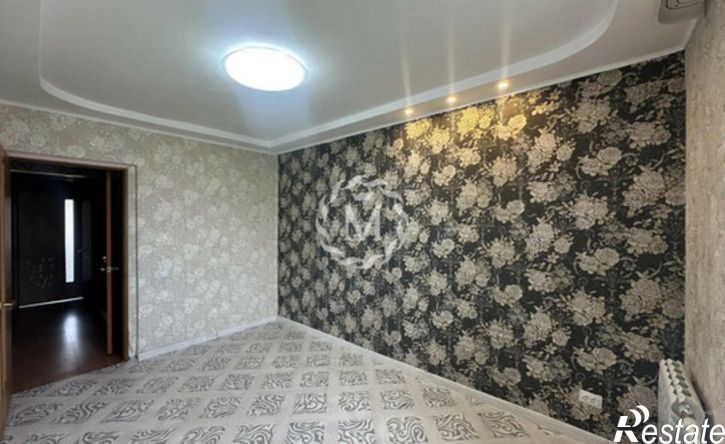 3-комн квартира Улан-Удэ, 102-й микрорайон, улица Ринчино, 28