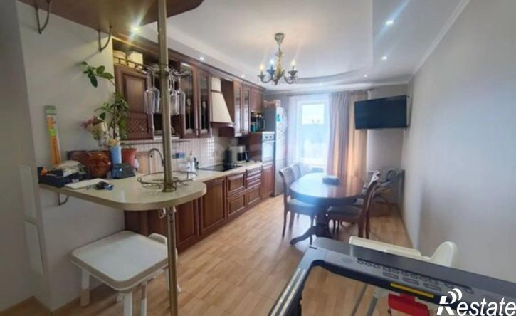 3-комн квартира Улан-Удэ, улица Жердева, 108