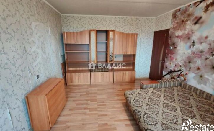 3-комн квартира Улан-Удэ, 102-й микрорайон, улица Ринчино, 8