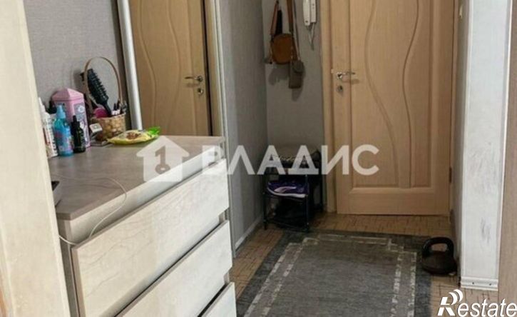 3-комн квартира Улан-Удэ, 102-й микрорайон, улица Ринчино, 3