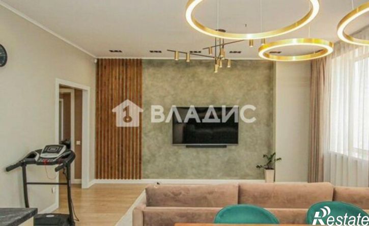 5-комн квартира Улан-Удэ, 102-й микрорайон, улица Ринчино, 25